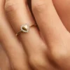 Gravierbarer Herz-Halo-Ring, 14-karätig vergoldet Gravierbarer Herz-Halo-Ring, 14-karätig vergoldet