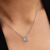 Halo-Anhänger-Halskette aus Sterlingsilber Halo-Anhänger-Halskette aus Sterlingsilber