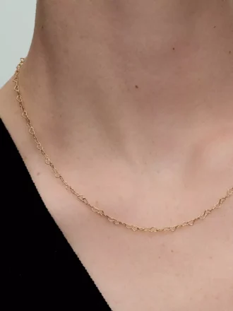 Halskette „Linked Hearts“ mit 14-karätiger Vergoldung