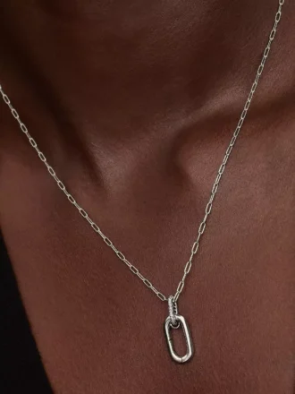 Halskette mit aufklappbarem Gliederanhänger aus Sterlingsilber