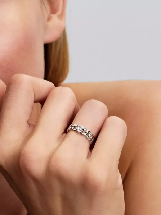 Herz-Ring mit kubanischer Kette aus Sterlingsilber Herz-Ring mit kubanischer Kette aus Sterlingsilber