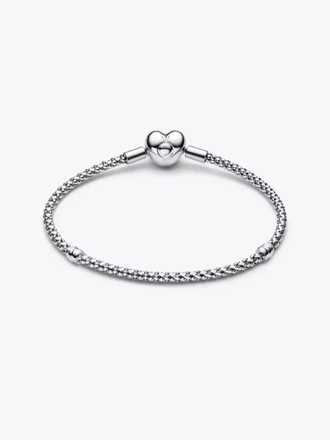 Herzverschluss-Armband mit Nieten aus Sterlingsilber Herzverschluss-Armband mit Nieten aus Sterlingsilber