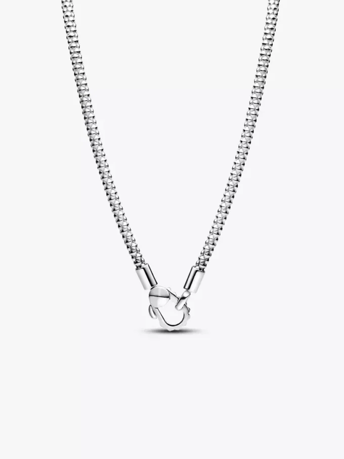 Halskette mit Nietenverschluss und Kette aus Sterlingsilber Halskette mit Nietenverschluss und Kette aus Sterlingsilber