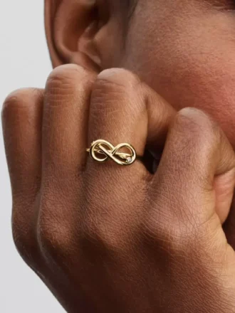 Infinity-Knoten-Ring, 14-karätig vergoldet