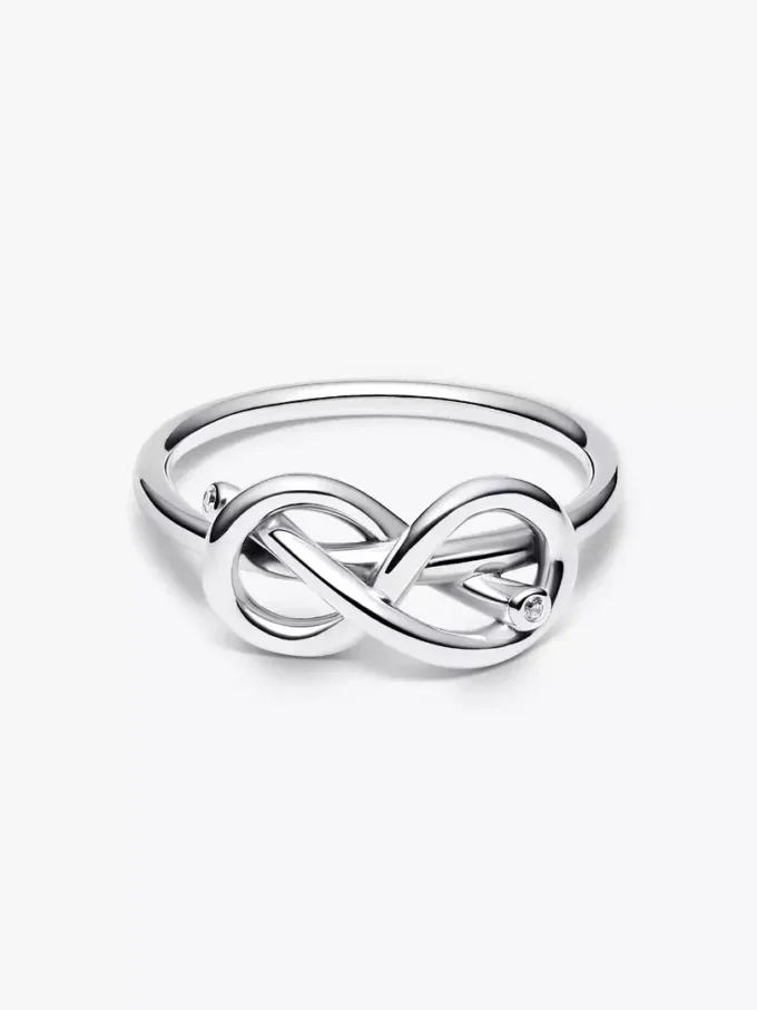 Infinity-Knoten-Ring aus Sterlingsilber Infinity-Knoten-Ring aus Sterlingsilber