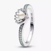 Disney-Prinzessin Arielle Muschel-Ring mit behandelter Süßwasserzuchtperle aus Sterlingsilber Disney-Prinzessin Arielle Muschel-Ring mit behandelter Süßwasserzuchtperle aus Sterlingsilber