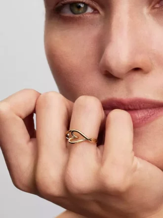 Kleiner Ring mit organisch geformtem Herz, 14-karätig vergoldet