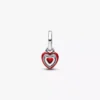 Mini-Dangle Charm „Rotes Chakra-Herz“ aus Sterlingsilber Mini-Dangle Charm „Rotes Chakra-Herz“ aus Sterlingsilber