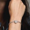 Mom Daisy Charm – Sterlingsilber Mom Daisy Charm – Sterlingsilber