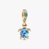 Murano Glass Dangle Charm in Form einer Meeresschildkröte, 14-karätig vergoldet Murano Glass Dangle Charm in Form einer Meeresschildkröte, 14-karätig vergoldet