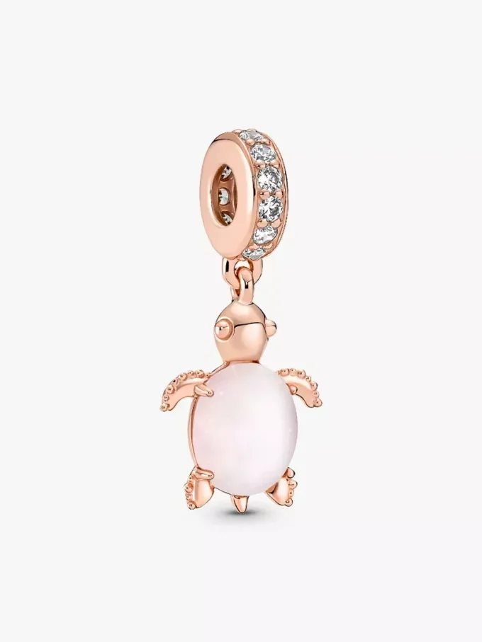 Murano Glass Dangle Charm in Form einer rosa Meeresschildkröte, 14 Karat Roségold-Beschichtung Murano Glass Dangle Charm in Form einer rosa Meeresschildkröte, 14 Karat Roségold-Beschichtung