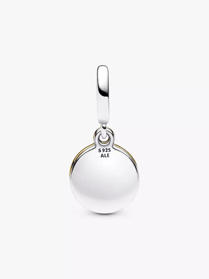My Pandora zweifarbiger Gänseblümchen-Dangle Charm 0,009 ct TW, Sterlingsilber, 14 Karat vergoldet My Pandora zweifarbiger Gänseblümchen-Dangle Charm 0,009 ct TW, Sterlingsilber, 14 Karat vergoldet