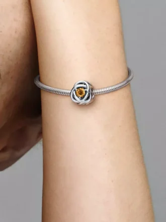 November Honey Eternity Circle Charm aus Sterlingsilber
