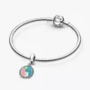 Offiziell aus dem Sortiment genommener Charm aus Sterlingsilber Offiziell aus dem Sortiment genommener Charm aus Sterlingsilber