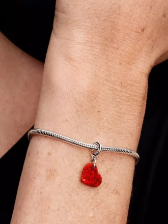 Opaleszierender roter Herz-Dangle Charm aus Sterlingsilber Opaleszierender roter Herz-Dangle Charm aus Sterlingsilber
