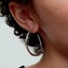 Organisch geformte 42-mm-Ohrringe mit offenem Reif – Sterlingsilber