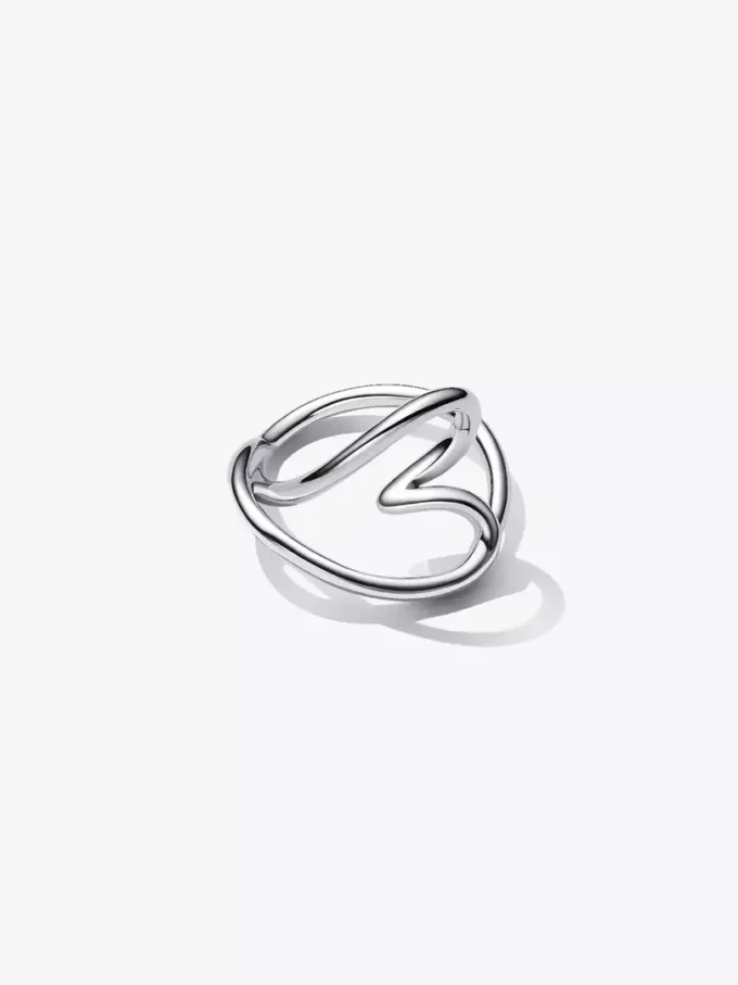 Organisch geformter Herzring aus Sterlingsilber Organisch geformter Herzring aus Sterlingsilber