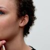 Organisch geformter Infinity-Ohrklemme – 14-karätige Vergoldung Organisch geformter Infinity-Ohrklemme – 14-karätige Vergoldung