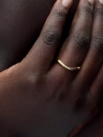 Organisch geformter Ring, 14 Karat vergoldet