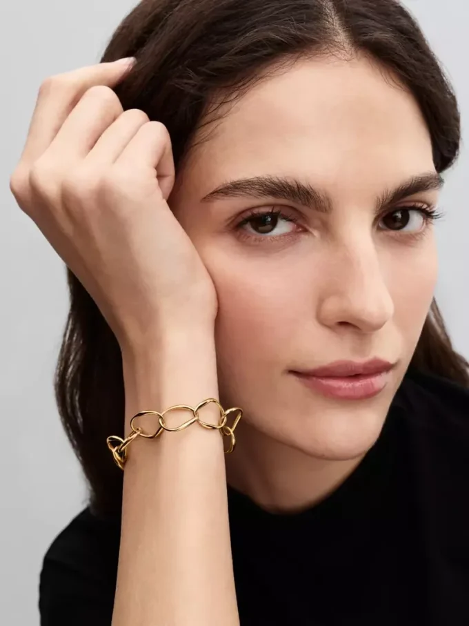 Organisch geformtes Gliederarmband, 14 Karat vergoldet Organisch geformtes Gliederarmband, 14 Karat vergoldet
