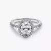 Ovaler funkelnder Halo-Statement-Ring aus Sterlingsilber Ovaler funkelnder Halo-Statement-Ring aus Sterlingsilber