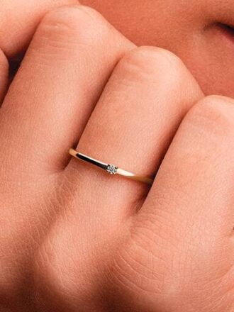 Pandora Era 14-karätiger Goldring mit einem Labor-Diamanten – 0,03 Karat Gesamtgewicht, 14-karätiges Gold Pandora Era 14-karätiger Goldring mit einem Labor-Diamanten – 0,03 Karat Gesamtgewicht, 14-karätiges Gold