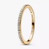 Pandora Era 14-karätiger Goldring mit laborgrown Diamanten im Half-Eternity-Pavé-Design, 0,11 ct insgesamt, 14-karätiges Gold Pandora Era 14-karätiger Goldring mit laborgrown Diamanten im Half-Eternity-Pavé-Design, 0,11 ct insgesamt, 14-karätiges Gold