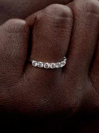 Pandora Era 14-karätiger Weißgold-Halb-Ewigkeitsring mit Lab-Grown Diamonds, 0,90 Karat insgesamt, 14-karätiges Weißgold Pandora Era 14-karätiger Weißgold-Halb-Ewigkeitsring mit Lab-Grown Diamonds, 0,90 Karat insgesamt, 14-karätiges Weißgold