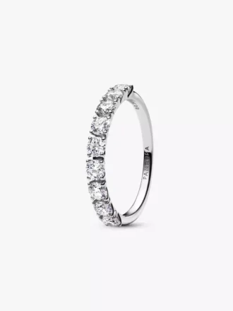 Pandora Era 14-karätiger Weißgold-Halb-Ewigkeitsring mit Lab-Grown Diamonds, 0,90 Karat insgesamt, 14-karätiges Weißgold Pandora Era 14-karätiger Weißgold-Halb-Ewigkeitsring mit Lab-Grown Diamonds, 0,90 Karat insgesamt, 14-karätiges Weißgold