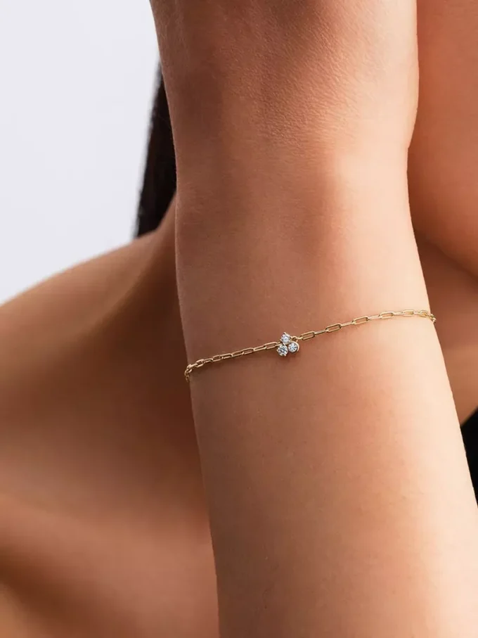 Pandora Era Armband mit Lab-Grown-Diamanten-Cluster und Paperclip-Kette, 0,10 ct TW, 14 Karat Gold Pandora Era Armband mit Lab-Grown-Diamanten-Cluster und Paperclip-Kette, 0,10 ct TW, 14 Karat Gold