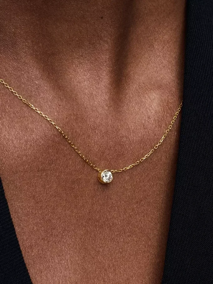 Pandora Era Bezel 14-karätige Goldkette mit Anhänger aus einem im Labor gezüchteten Diamanten, 0,25 Karat, 14-karätiges Gold Pandora Era Bezel 14-karätige Goldkette mit Anhänger aus einem im Labor gezüchteten Diamanten, 0,25 Karat, 14-karätiges Gold