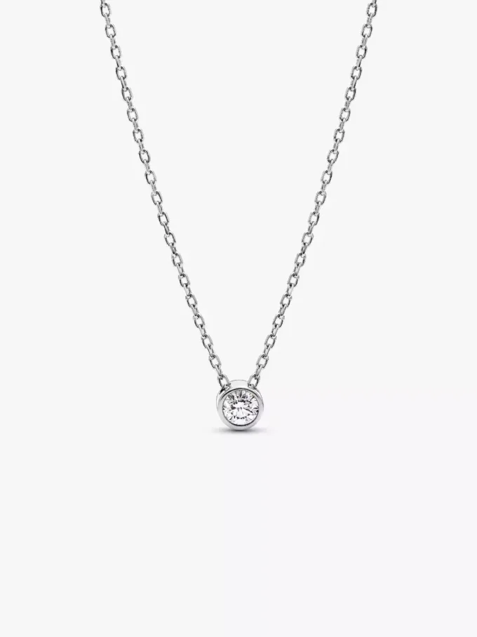 Pandora Era Bezel-Anhänger-Halskette und Ohrring-Set mit im Labor gezüchtetem Diamanten, 0,45 Karat, 2 Stück Pandora Era Bezel-Anhänger-Halskette und Ohrring-Set mit im Labor gezüchtetem Diamanten, 0,45 Karat, 2 Stück