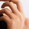 Pandora Era Bezel Ring mit Lab-Grown Diamonds, 0,07 ct insgesamt, 14 Karat Gold Pandora Era Bezel Ring mit Lab-Grown Diamonds, 0,07 ct insgesamt, 14 Karat Gold