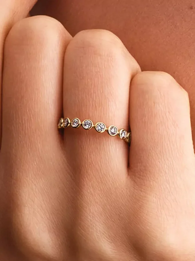 Pandora Era Eternity-Ring mit Lab-Grown Diamonds in Zargenfassung, 0,70 ct insgesamt, 14 Karat Gold Pandora Era Eternity-Ring mit Lab-Grown Diamonds in Zargenfassung, 0,70 ct insgesamt, 14 Karat Gold