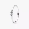 Pandora Era Ring mit drei im Labor gezüchteten Diamanten, 0,09 Karat insgesamt, 14 Karat Weißgold Pandora Era Ring mit drei im Labor gezüchteten Diamanten, 0,09 Karat insgesamt, 14 Karat Weißgold