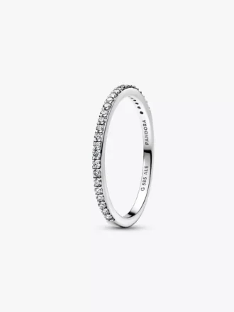 Pandora Era Ring mit halbem Eternity-Pavé-Band aus im Labor gezüchteten Diamanten, 0,11 ct insgesamt, 14 Karat Weißgold Pandora Era Ring mit halbem Eternity-Pavé-Band aus im Labor gezüchteten Diamanten, 0,11 ct insgesamt, 14 Karat Weißgold
