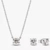 Pandora Era Set aus Halskette mit Anhänger und Ohrringen mit im Labor gezüchteten Diamanten, 2,00 Karat insgesamt, 14 Karat Weißgold, 2 Stück Pandora Era Set aus Halskette mit Anhänger und Ohrringen mit im Labor gezüchteten Diamanten, 2,00 Karat insgesamt, 14 Karat Weißgold, 2 Stück