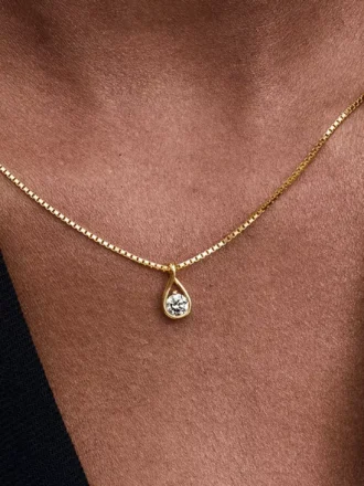 Pandora „Infinite“ 14-karätige Goldhalskette mit Anhänger aus einem im Labor gezüchteten Diamanten, 0,25 Karat, 14-karätiges Gold Pandora „Infinite“ 14-karätige Goldhalskette mit Anhänger aus einem im Labor gezüchteten Diamanten, 0,25 Karat, 14-karätiges Gold