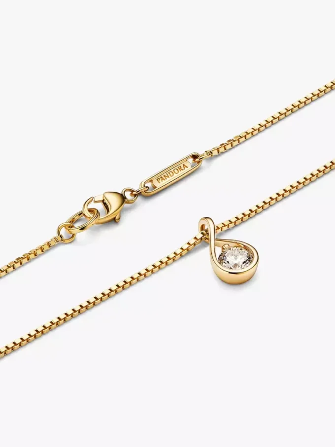 Pandora „Infinite“ 14-karätige Goldhalskette mit Anhänger aus einem im Labor gezüchteten Diamanten, 0,25 Karat, 14-karätiges Gold Pandora „Infinite“ 14-karätige Goldhalskette mit Anhänger aus einem im Labor gezüchteten Diamanten, 0,25 Karat, 14-karätiges Gold