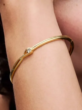 Pandora Infinite Bangle aus 14 Karat Gold mit Lab-Grown Diamanten, 0,25 Karat insgesamt, 14 Karat Gold Pandora Infinite Bangle aus 14 Karat Gold mit Lab-Grown Diamanten, 0,25 Karat insgesamt, 14 Karat Gold