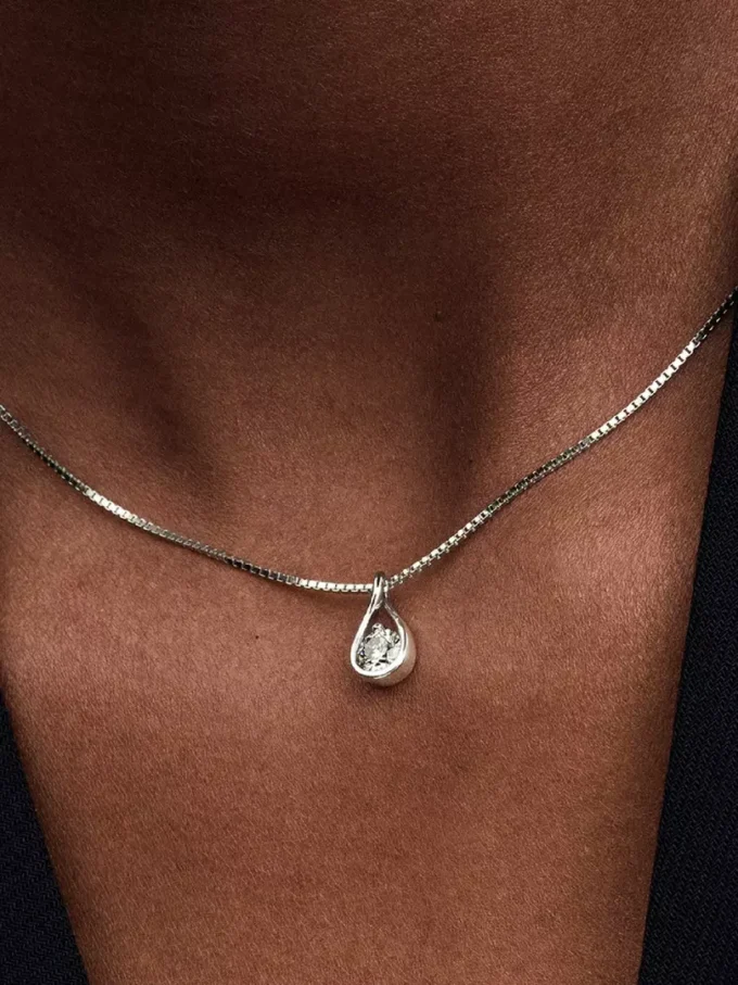 Pandora Infinite Halskette mit Anhänger aus 14 Karat Weißgold und im Labor gezüchtetem Diamanten, 0,50 Karat insgesamt, 14 Karat Weißgold Pandora Infinite Halskette mit Anhänger aus 14 Karat Weißgold und im Labor gezüchtetem Diamanten, 0,50 Karat insgesamt, 14 Karat Weißgold