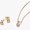 Pandora „Infinite“ Halskette und Ohrringe mit Lab-Grown Diamonds, 0,75 Karat insgesamt, 14 Karat vergoldet, 2er-Set Pandora „Infinite“ Halskette und Ohrringe mit Lab-Grown Diamonds, 0,75 Karat insgesamt, 14 Karat vergoldet, 2er-Set
