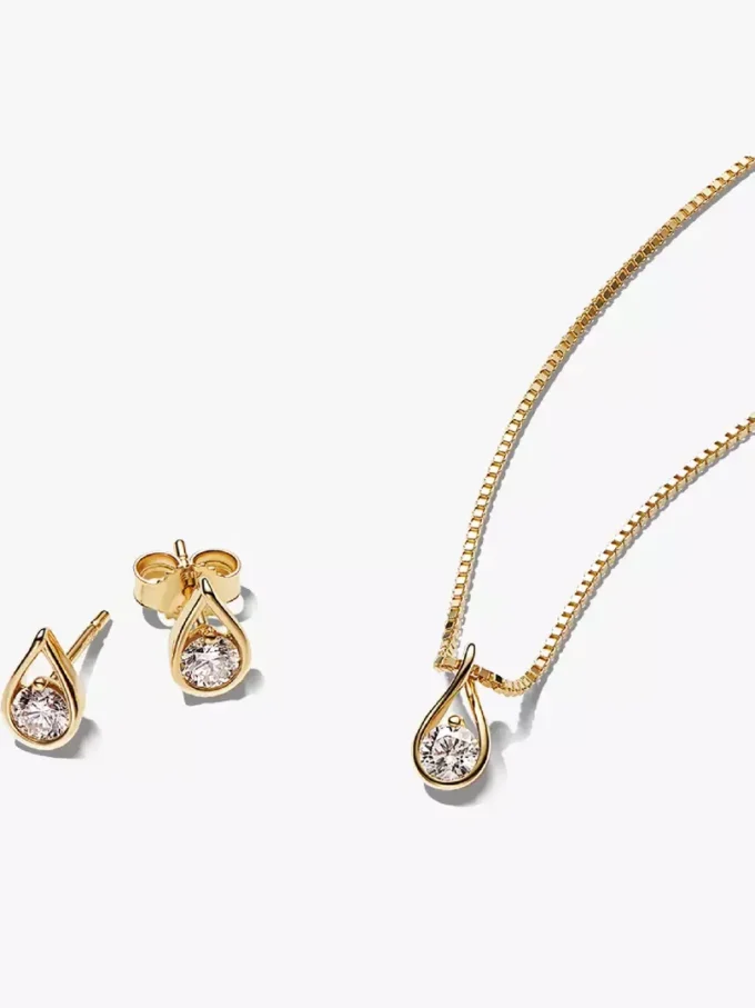 Pandora „Infinite“ Halskette und Ohrringe mit Lab-Grown Diamonds, 0,75 Karat insgesamt, 14 Karat vergoldet, 2er-Set Pandora „Infinite“ Halskette und Ohrringe mit Lab-Grown Diamonds, 0,75 Karat insgesamt, 14 Karat vergoldet, 2er-Set