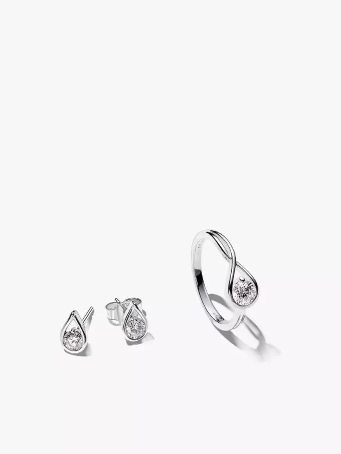 Pandora „Infinite“ Set aus Ring und Ohrringen mit Lab-Grown Diamonds, 1 Karat insgesamt, Sterlingsilber, 2er-Set Pandora „Infinite“ Set aus Ring und Ohrringen mit Lab-Grown Diamonds, 1 Karat insgesamt, Sterlingsilber, 2er-Set