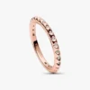 Pandora ME Pyramids Ring – 14 Karat Roségold-Beschichtung Pandora ME Pyramids Ring – 14 Karat Roségold-Beschichtung