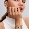 Armband aus Sterlingsilber mit fünf aufklappbaren Gliedern Armband aus Sterlingsilber mit fünf aufklappbaren Gliedern