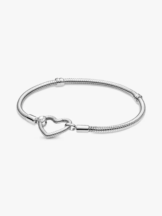 Pandora Moments Armband mit Herzverschluss und Snake Chain aus Sterlingsilber Pandora Moments Armband mit Herzverschluss und Snake Chain aus Sterlingsilber