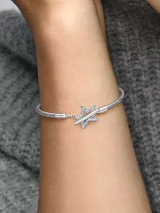 Pandora Moments Asymmetrisches Stern-T-Bar-Snake Chain-Armband aus Sterlingsilber Pandora Moments Asymmetrisches Stern-T-Bar-Snake Chain-Armband aus Sterlingsilber