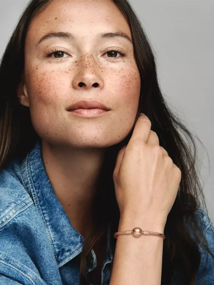 Pandora Moments Bangle, 14 Karat Roségold-Beschichtung
