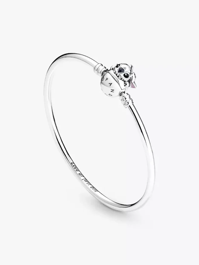 Pandora Moments Disney Stitch Bangle mit beißendem Verschluss aus Sterlingsilber